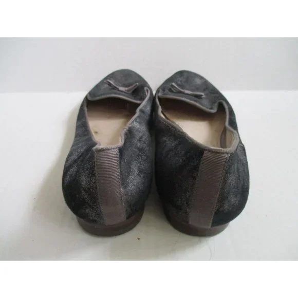 *Louise et Cie 'ANNISTON' Charcoal Gray Silver Metallic Finish Slip-On Flats